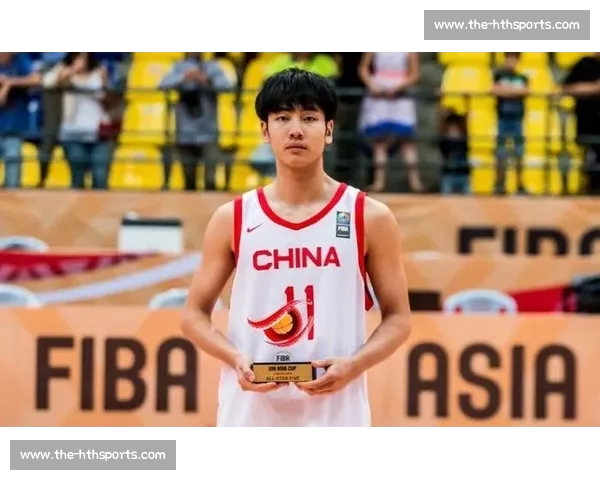 国青半场溃败斯洛文尼亚！前板失守 + 联防崩盘，张博源郇斯楠双星难救主